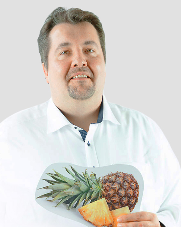 Nikolai Horn mit Frucht
